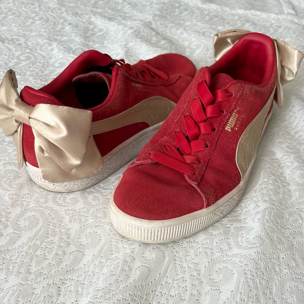 Puma Women's Suede Bow Varsity Red Gold Sneakers Size 9 Lace Up Trainers